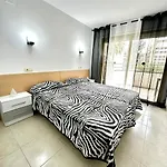 Residencial Ventura Park / Royal / Jerez Apartment *